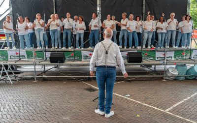 Optreden tijdens de jaarmarkt in Hazerswoude-Dorp